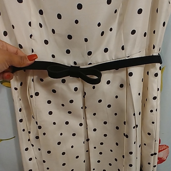 Dress - Picture 2 of 4